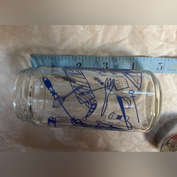 Vintage Kitchen Utensil Pattern Blue Lidded Glass Jars Shaker Spices - Picture 11 of 13